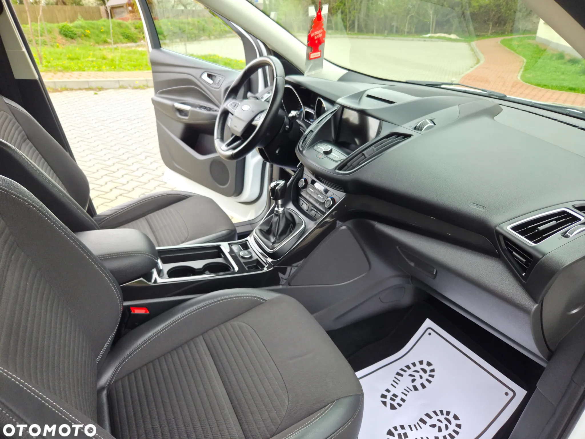 Ford Kuga 1.5 EcoBoost FWD Titanium - 15