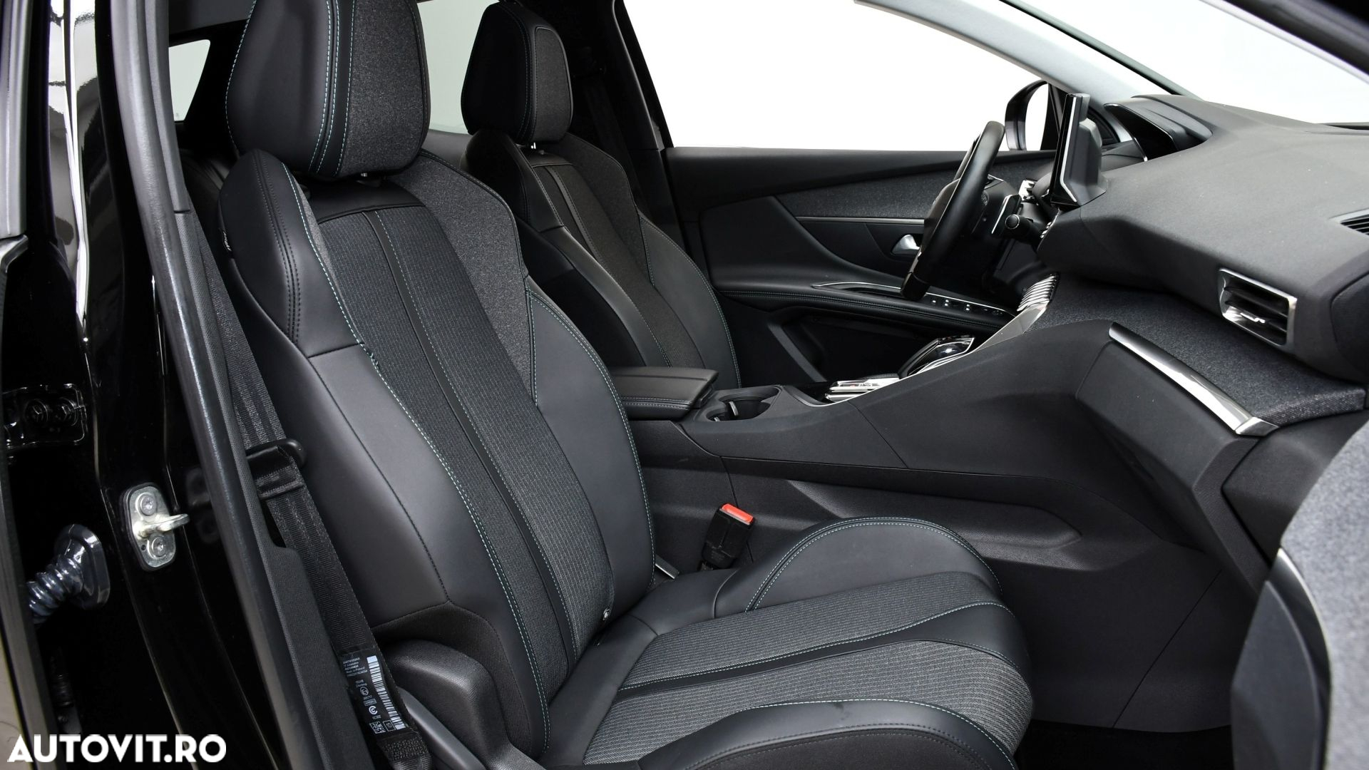 Peugeot 3008 PHEV EAT8 Allure - 11