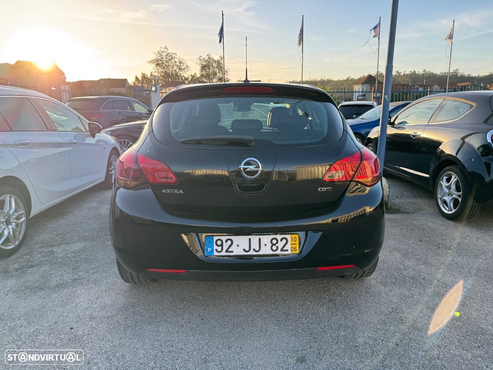 Opel Astra 1.7 CDTI Cosmo - 5
