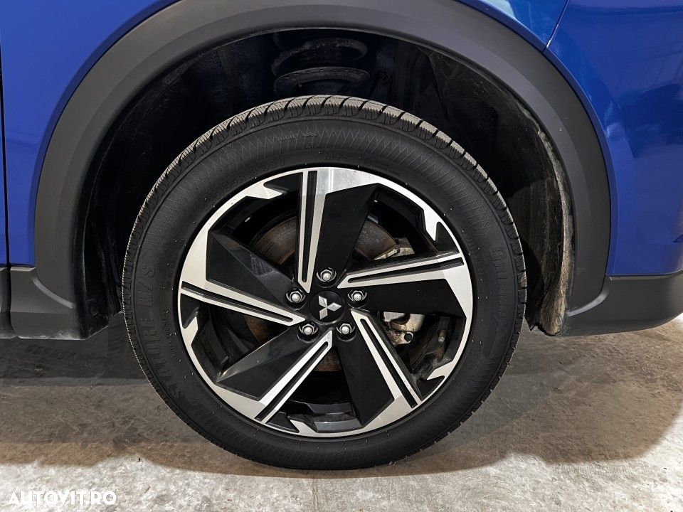 Mitsubishi Eclipse-Cross - 29