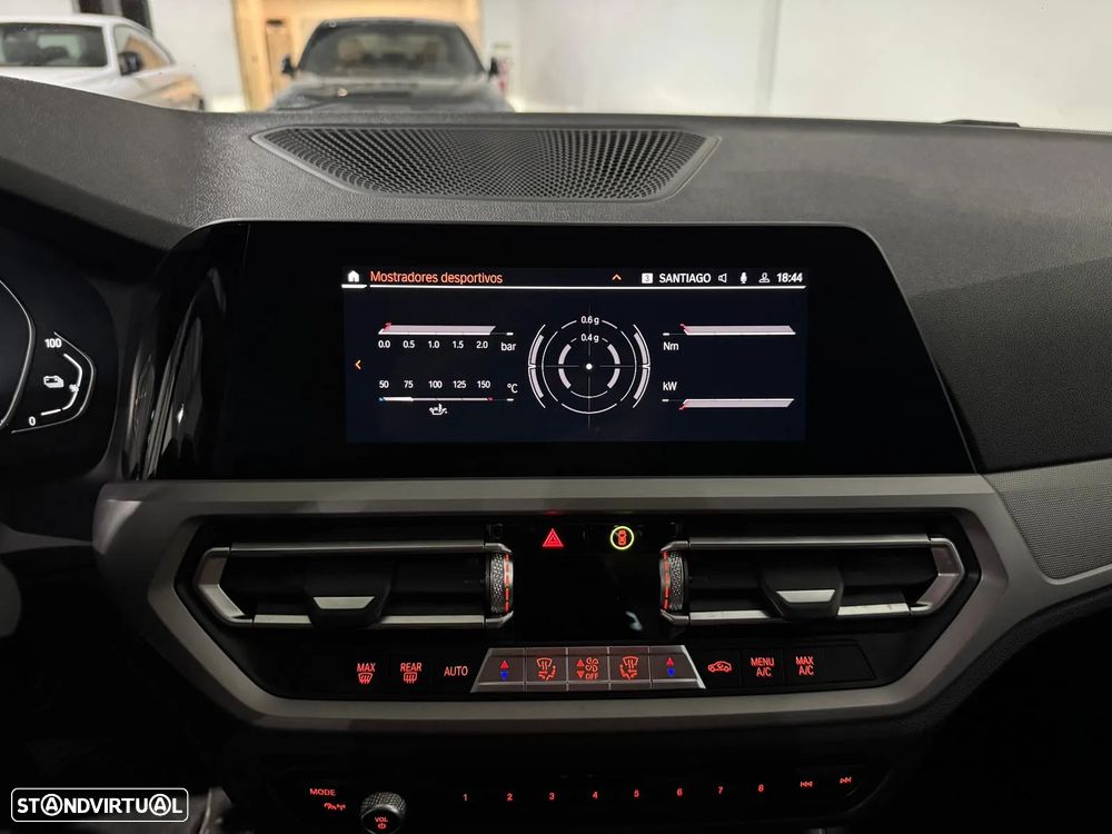 BMW 330 e Touring Pack M Auto - 30