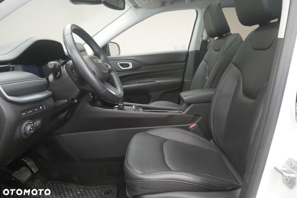 Jeep Compass - 12