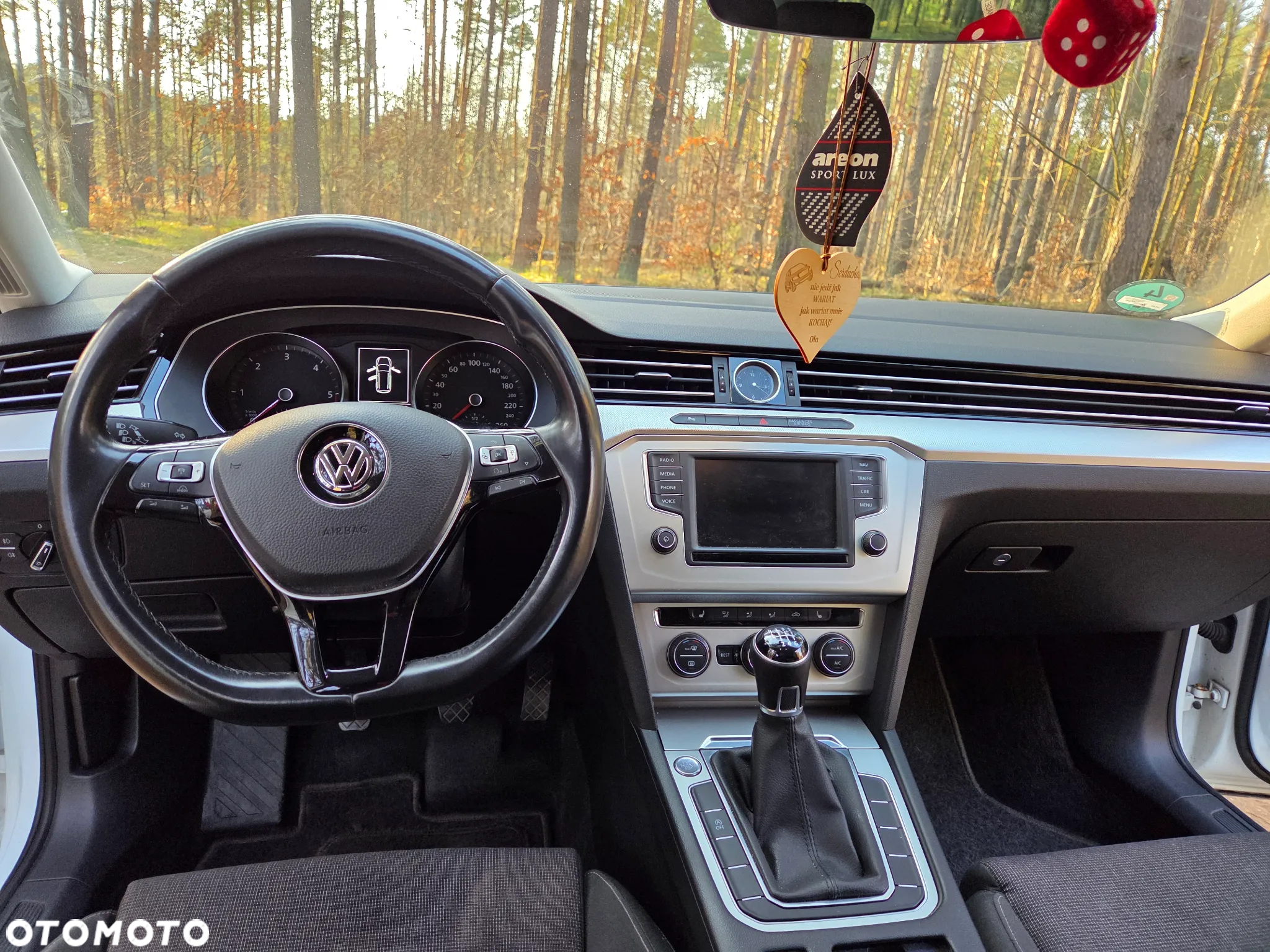 Volkswagen Passat 2.0 TDI BMT Highline - 13