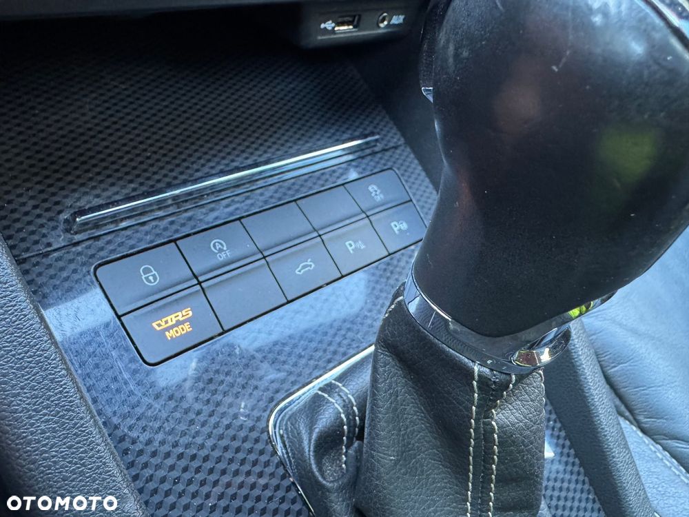 Skoda Octavia 2.0 TDI DSG RS - 28