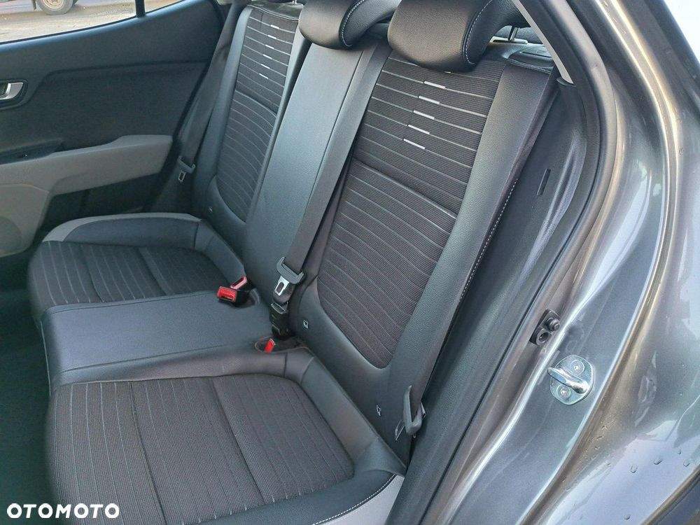 Kia Stonic 1.0 T-GDI L - 17