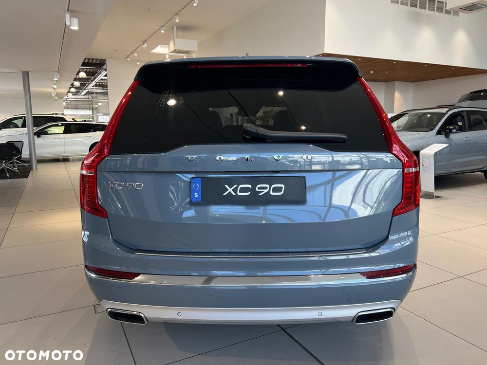 Volvo XC 90 B5 D AWD Ultimate Dark 7os - 11