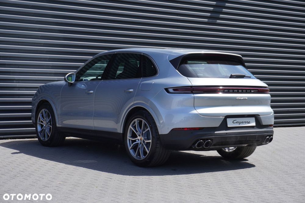 Porsche Cayenne - 6