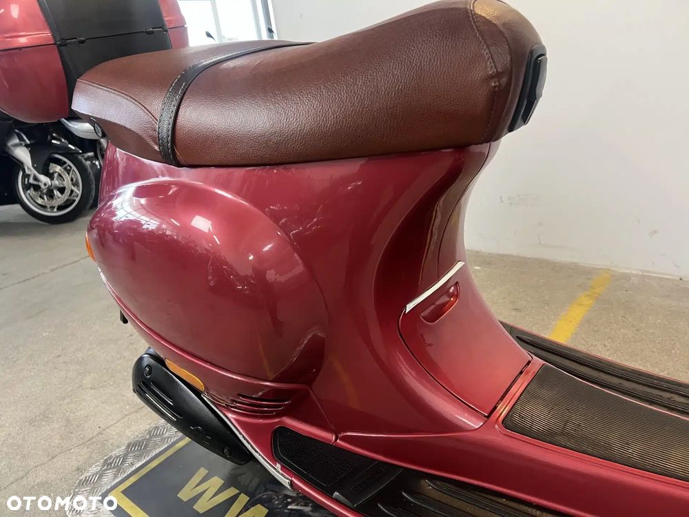 Piaggio Vespa - 14
