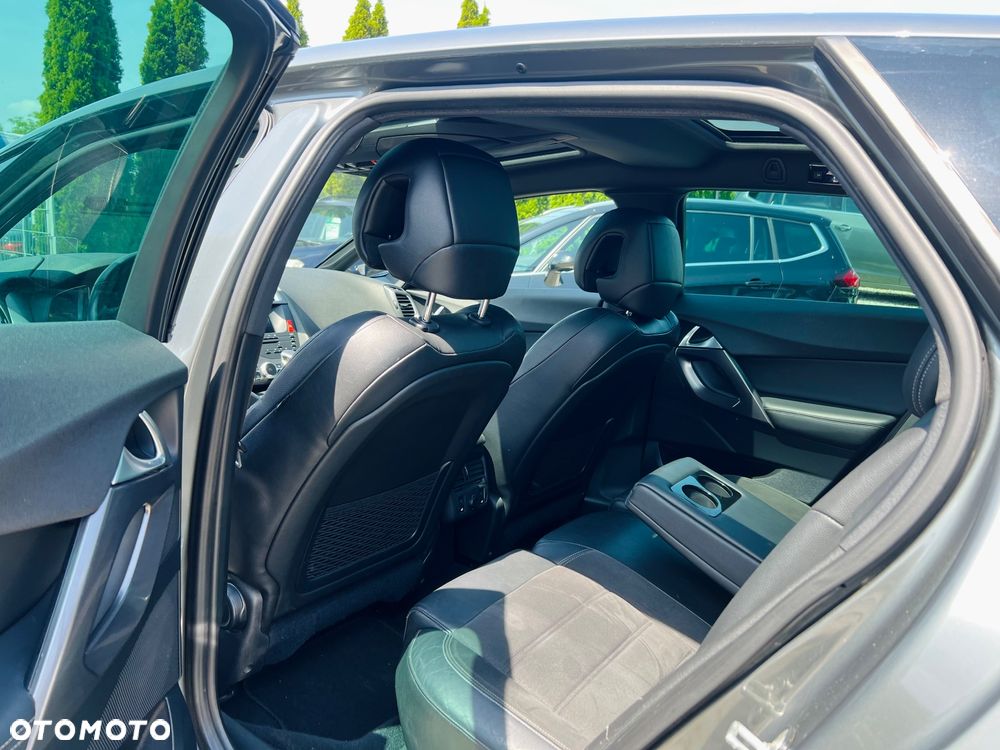 Citroën DS5 1.6 THP SoChic - 13