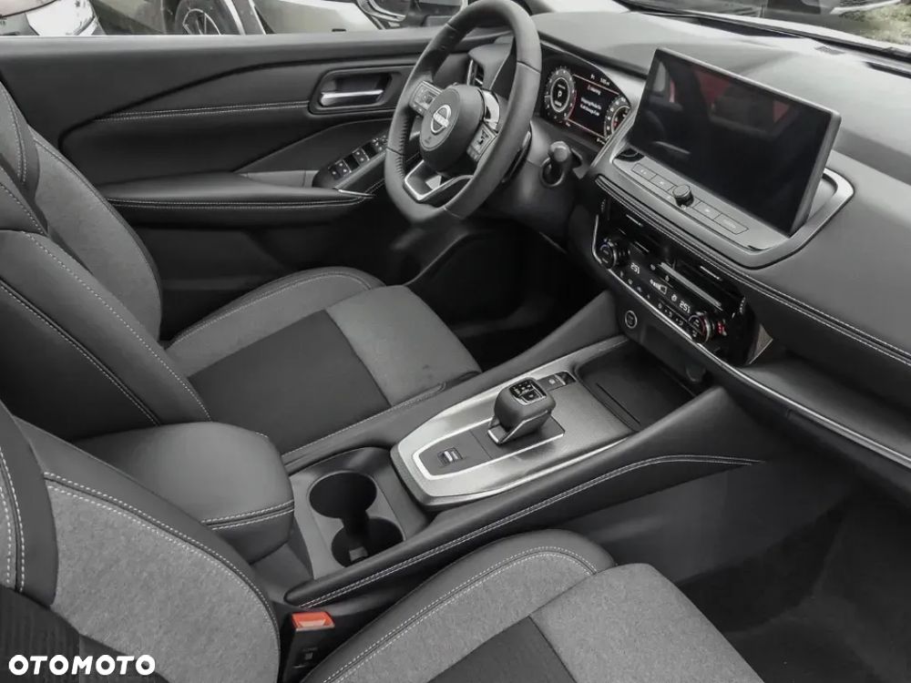 Nissan Qashqai 1.3 DIG-T mHEV N-Connecta Xtronic - 9