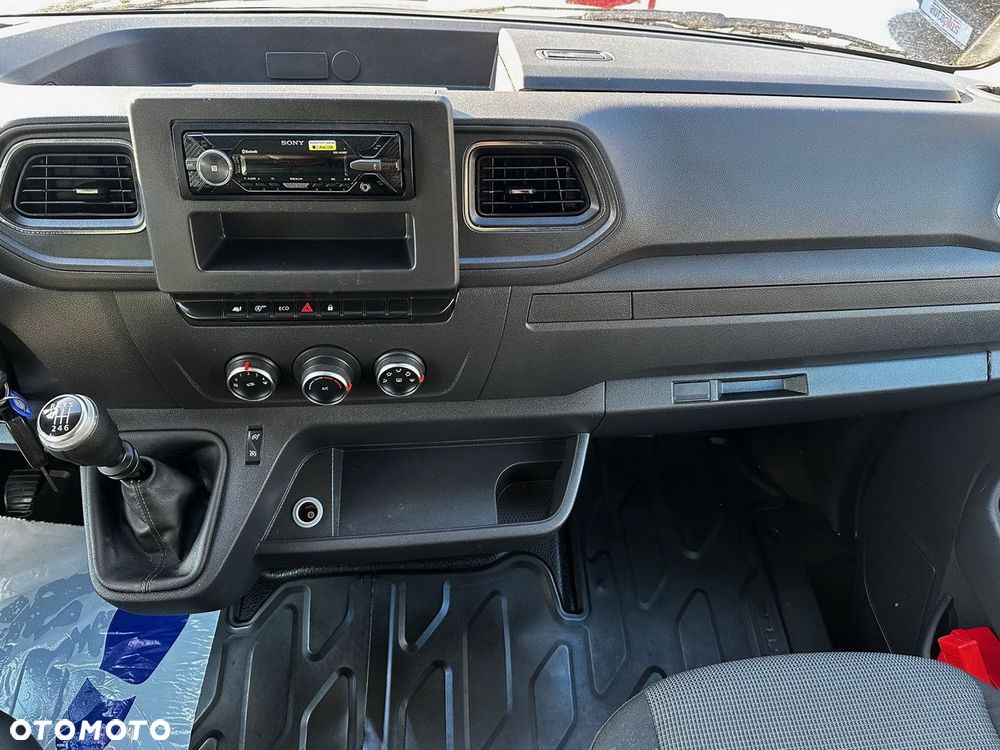 Renault MASTER PLANDEKA 9 PALET WEBASTO TEMPOMAT LEDY PNEUMATYKA KLIMATYZACJA  165KM - 30