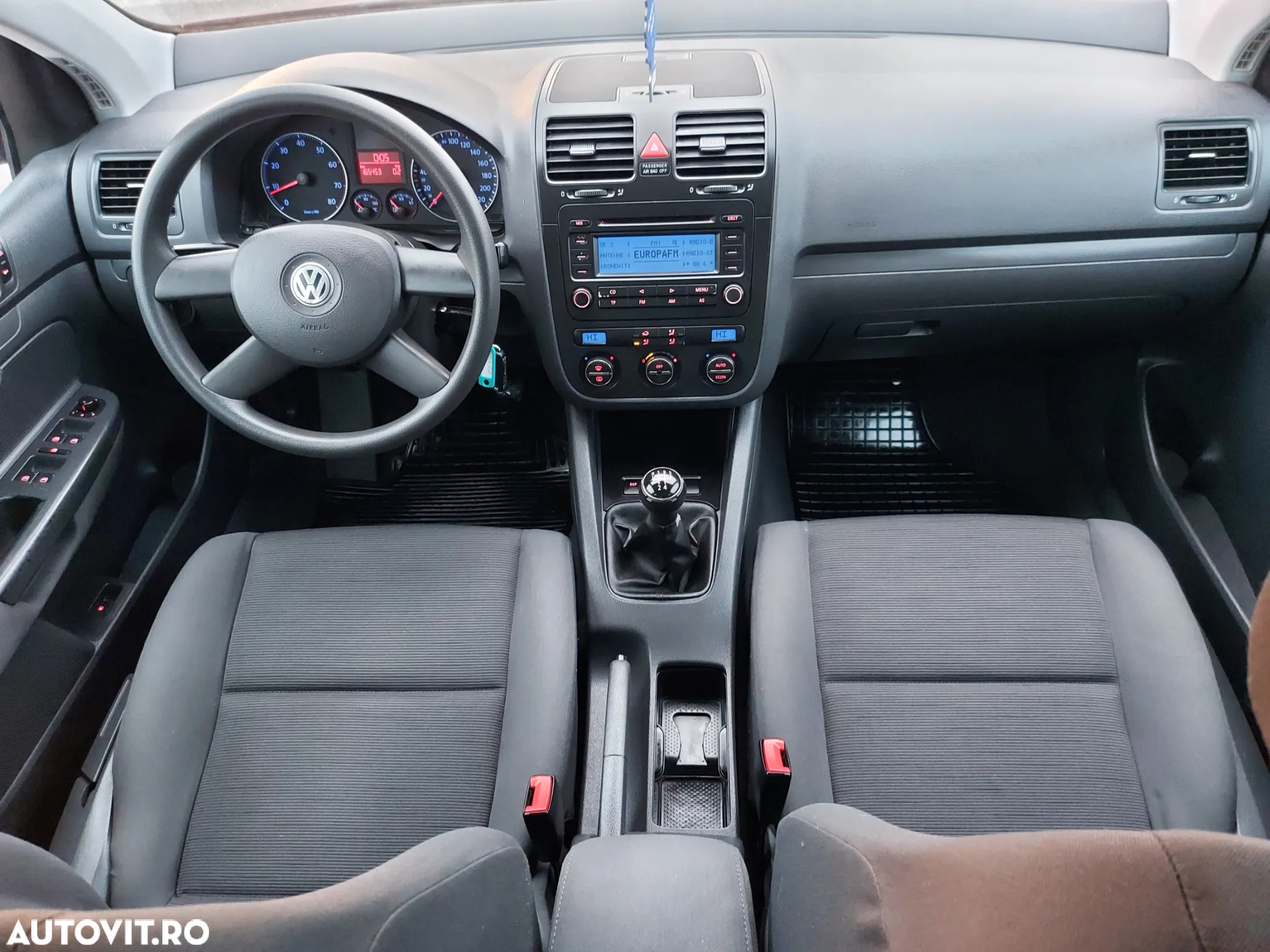 Volkswagen Golf - 12