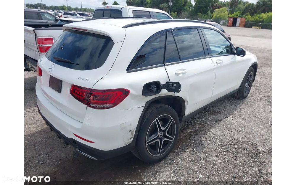 Mercedes-Benz GLC 300 4Matic 9G-TRONIC - 4