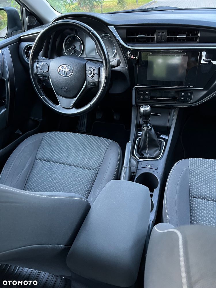 Toyota Corolla - 8