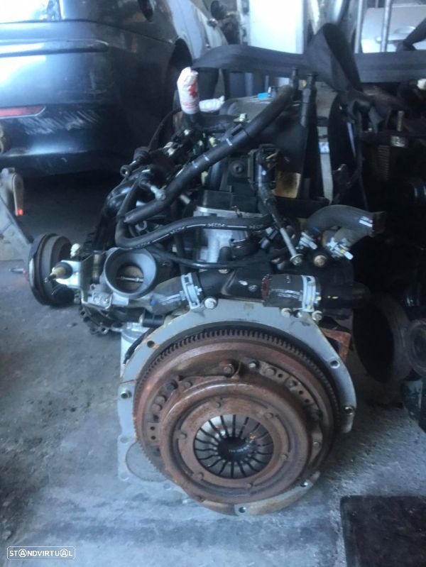 Motor Combustão Ford Fiesta V (Jh_, Jd_) - 1