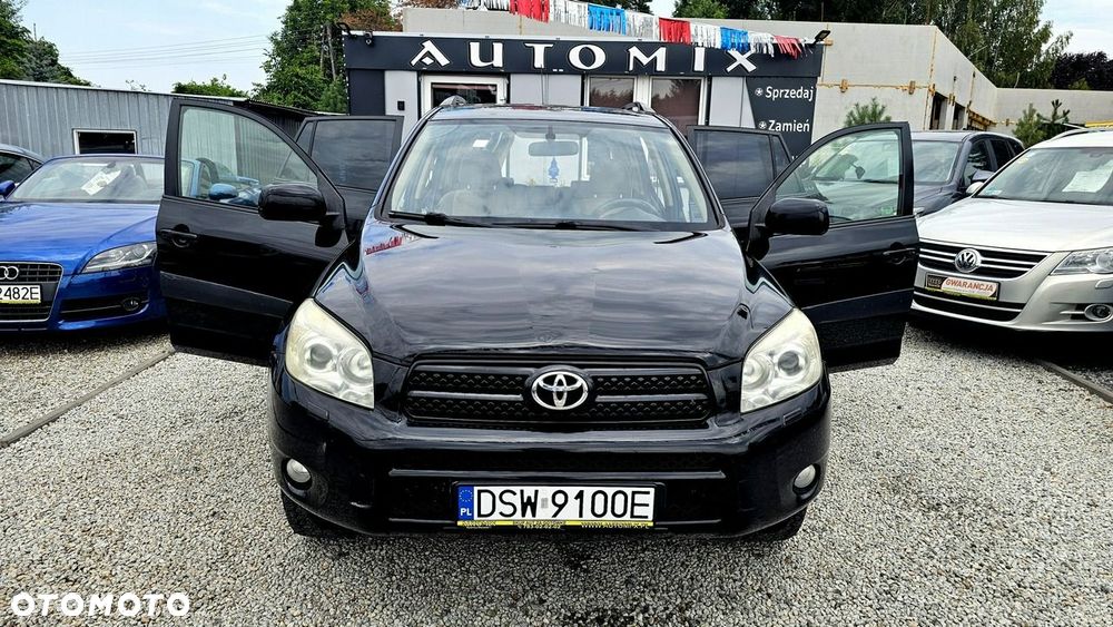 Toyota RAV4 - 16