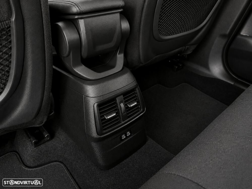 BMW 225xe Active Tourer Advantage - 37