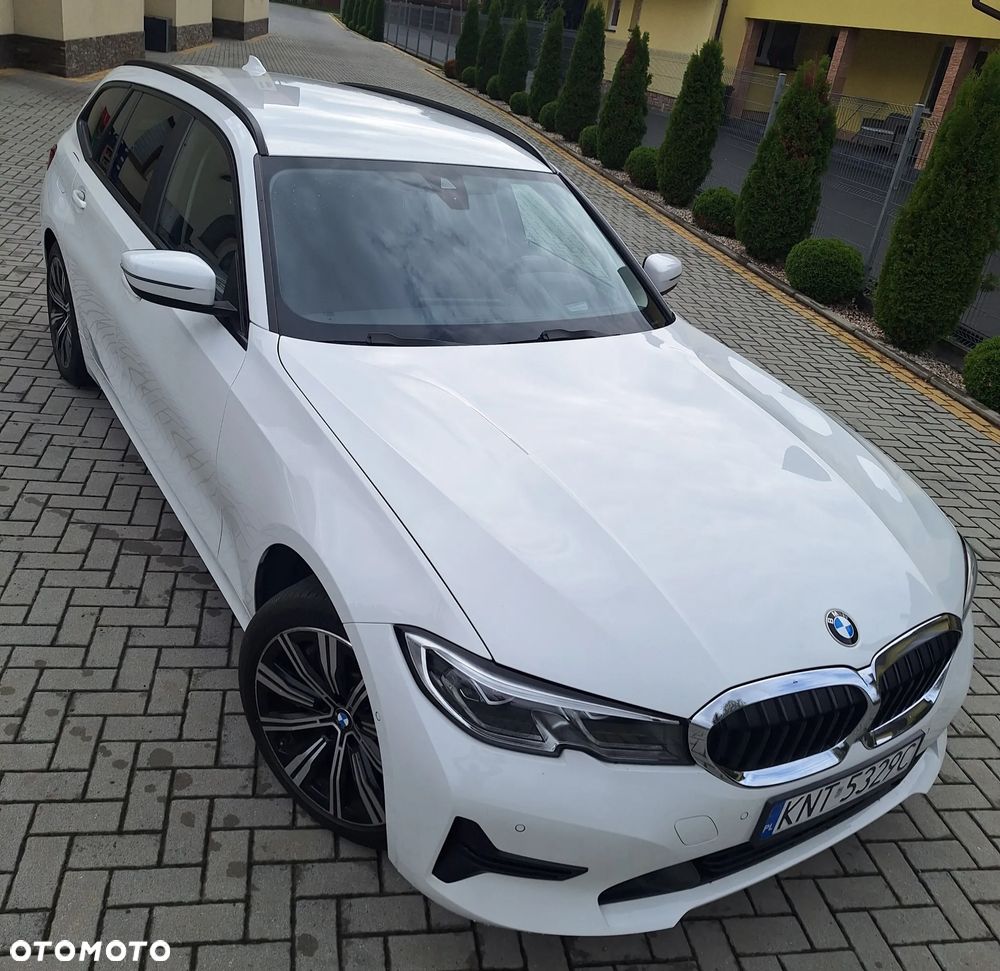 BMW Seria 3 330i xDrive Sport Line sport - 3
