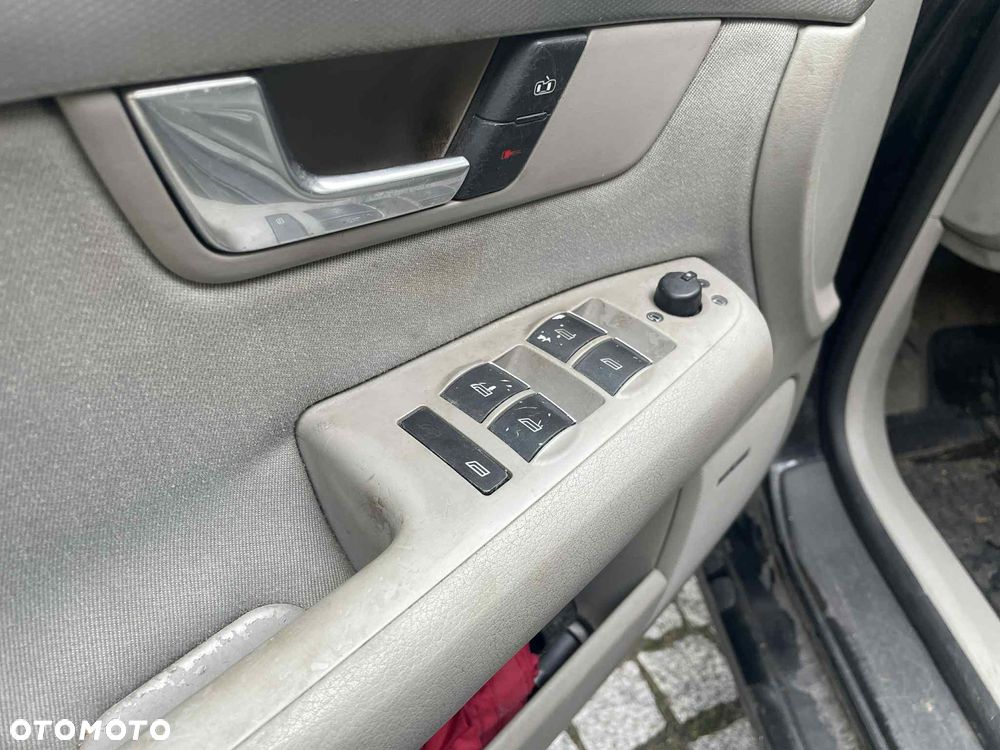 Audi A4 Avant 1.8 T - 12