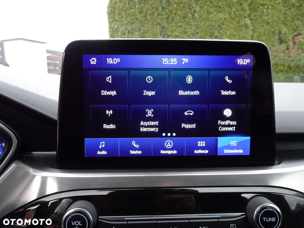 Ford Kuga 1.5 EcoBoost FWD Titanium X - 29