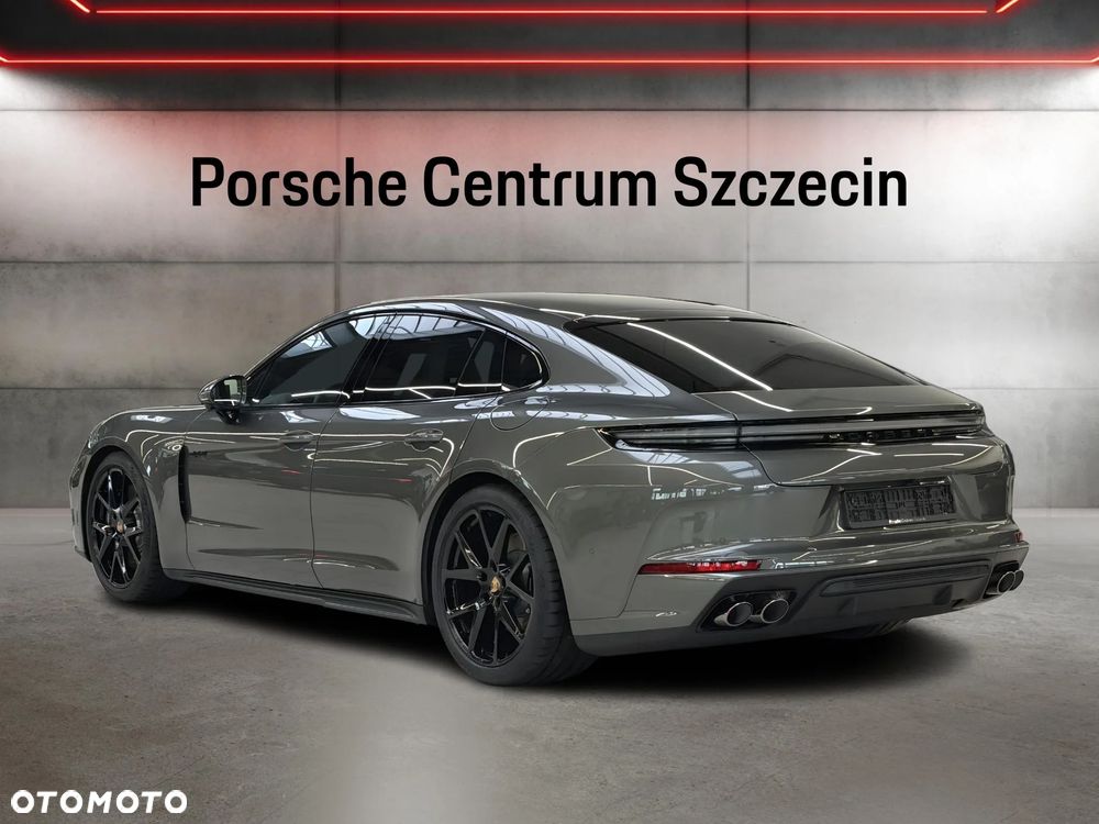 Porsche Panamera 4S E-Hybrid PHEV - 3