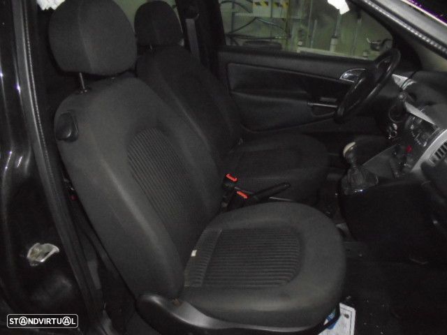 Carro MOT:  CXVEL: 735027911 LANCIA YPSILON 2009 1.2 60CV 3P PRETO GASOLINA - 6