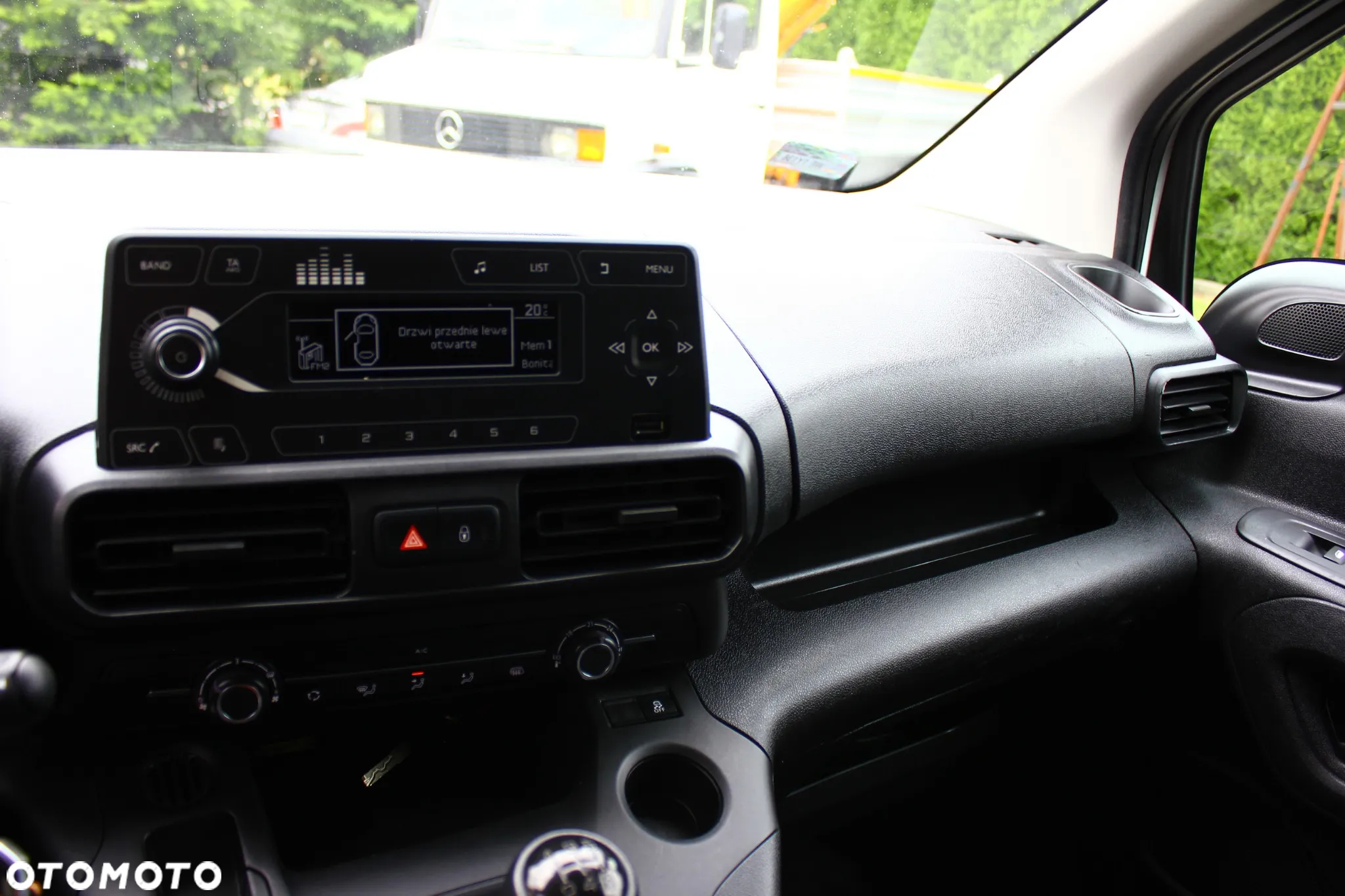 Toyota Proace City 1.5D-4D 102KM LONG L2  3 Osobowy Blaszak - 26