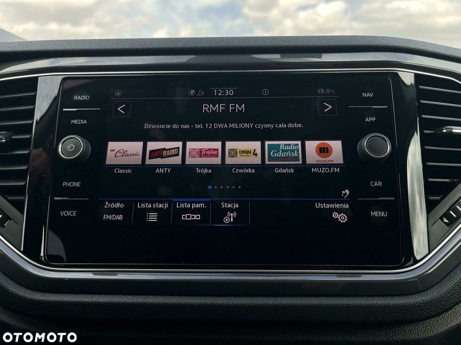 Volkswagen T-Roc - 19
