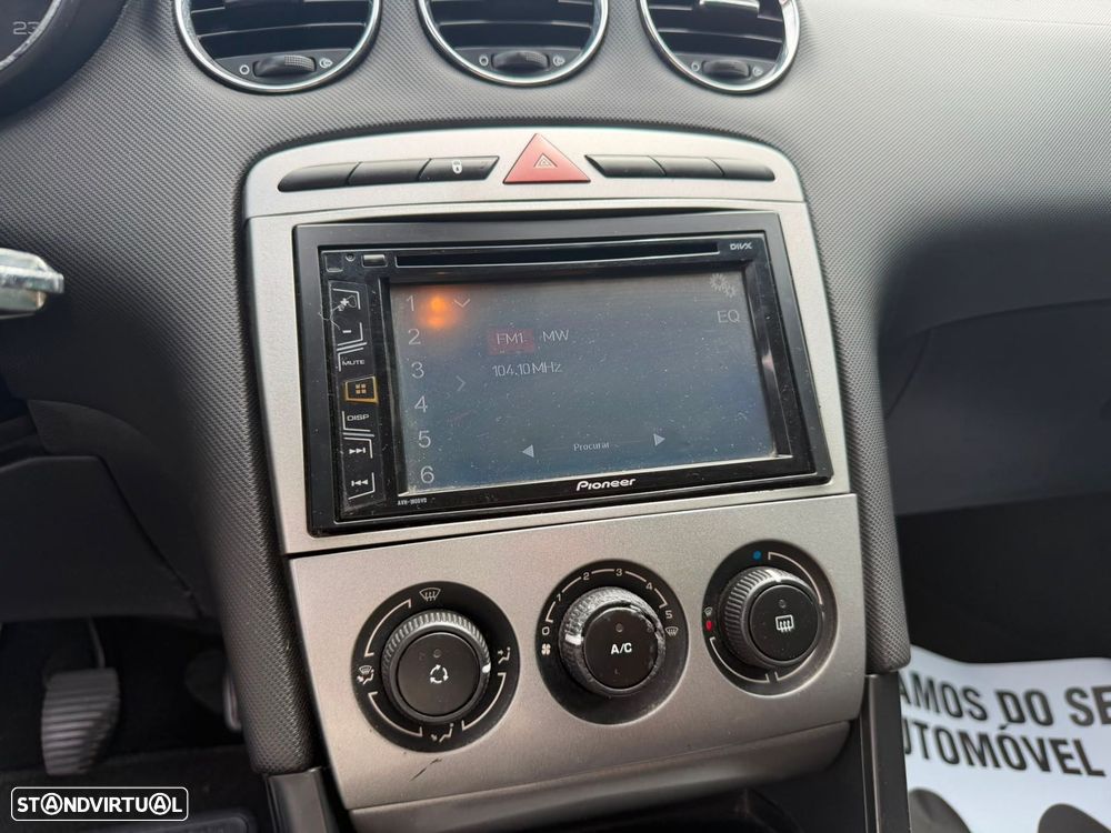 Peugeot 308 1.6 HDi Executive - 28