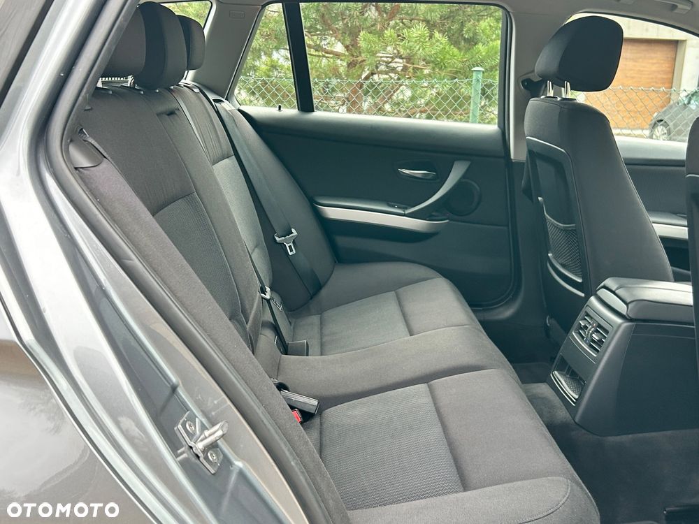 BMW Seria 3 316d Advantage - 26