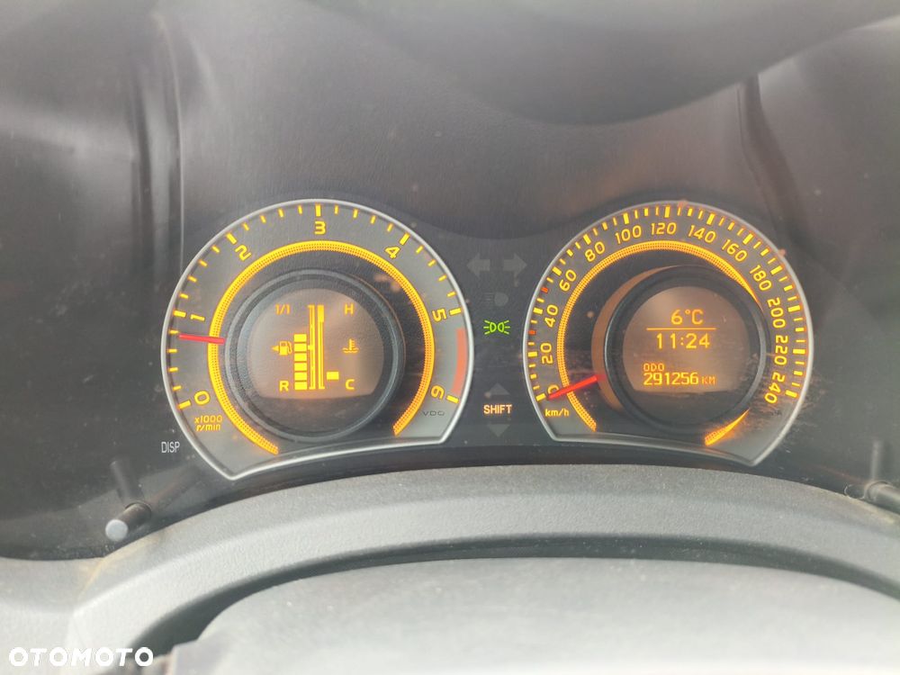 Toyota Auris 2.0 D-4D Premium - 2