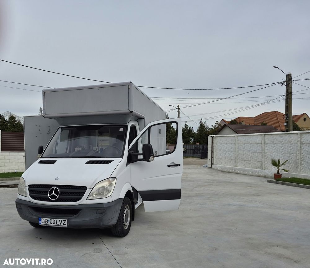 Mercedes-Benz Sprinter - 4