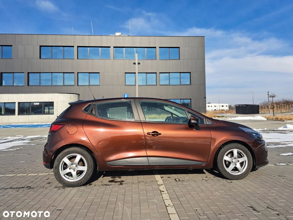 Renault Clio 1.2 16V Expression - 17
