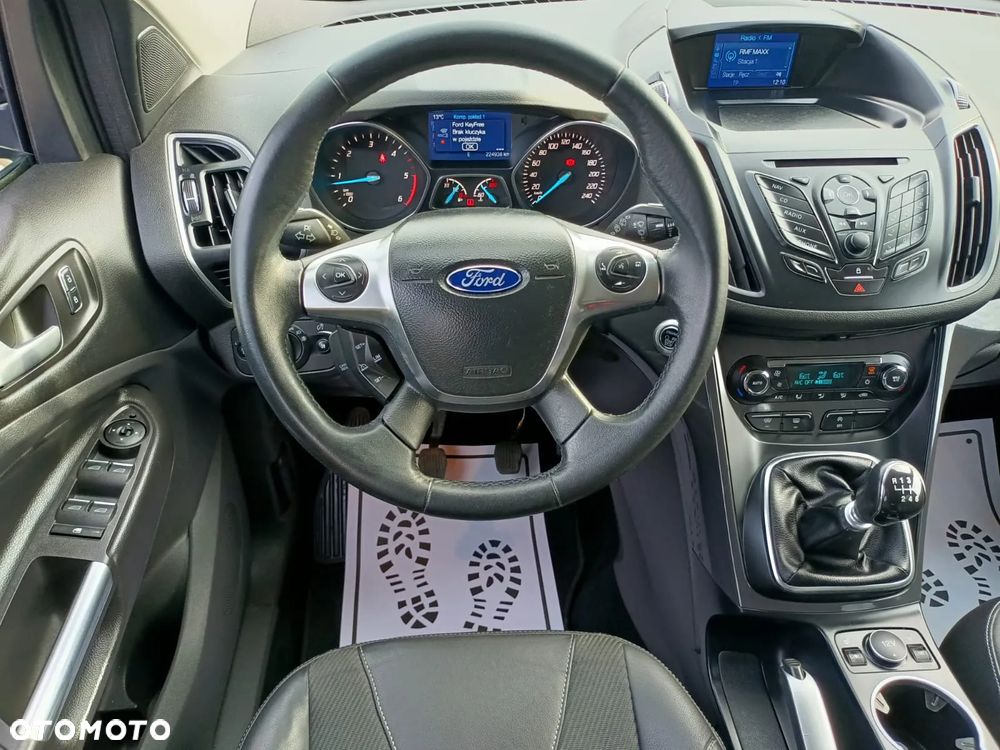 Ford Kuga 2.0 TDCi 2x4 Titanium - 15