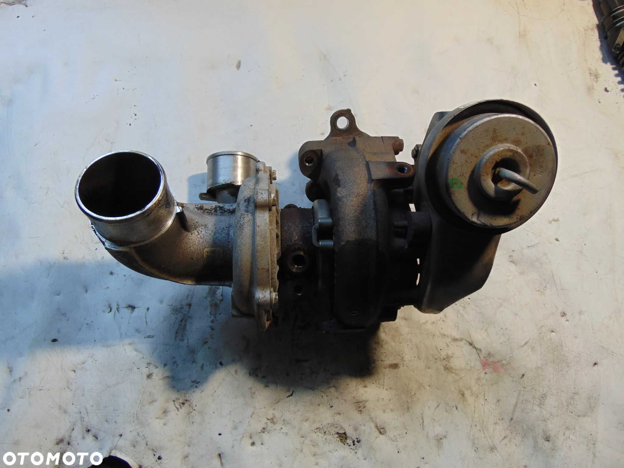Turbosprężarka toyota avensis t27 2,0 d4d - 6