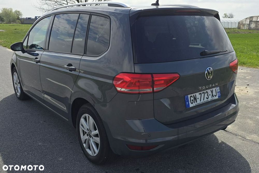 Volkswagen Touran - 7