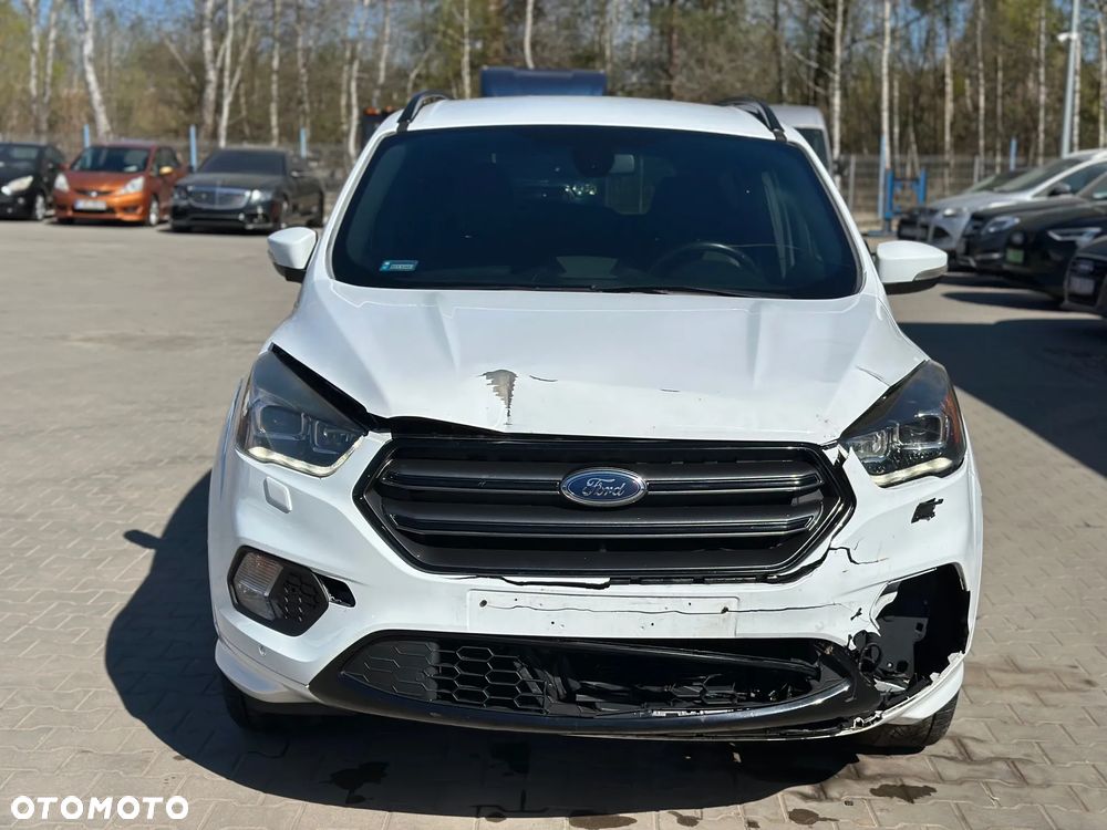 Ford Kuga - 2