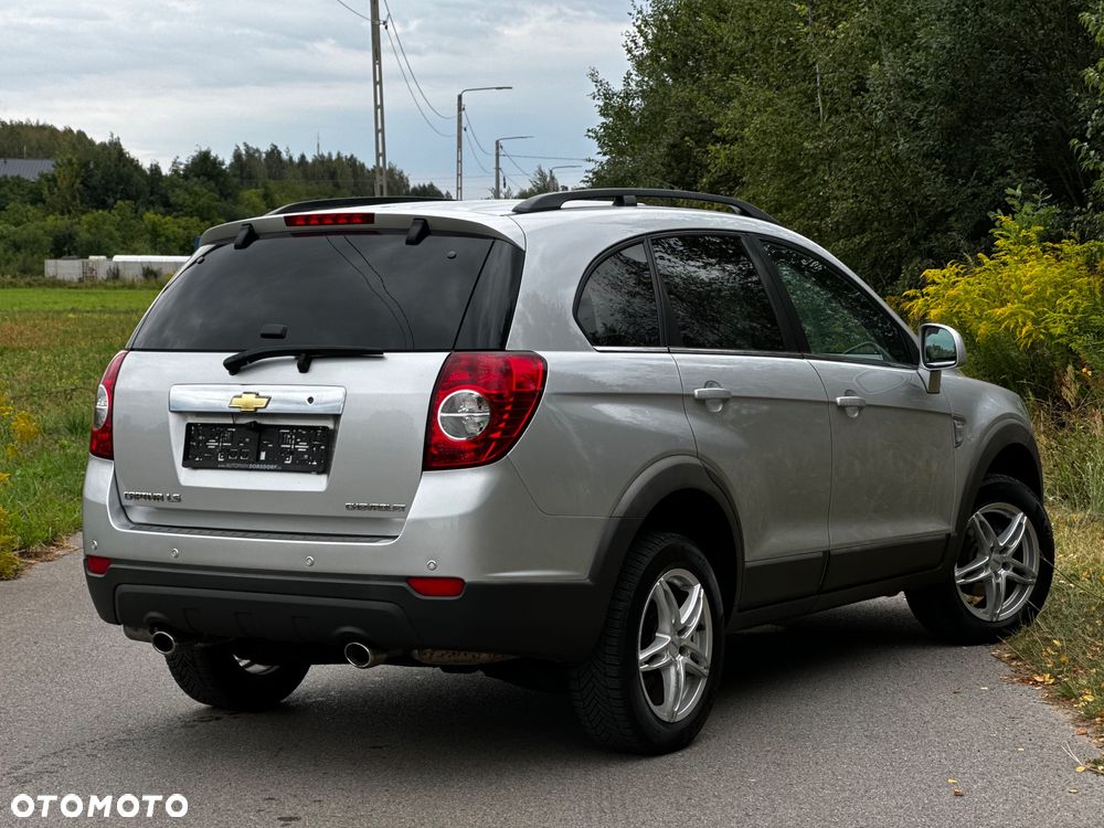 Chevrolet Captiva 2.4 LS - 6