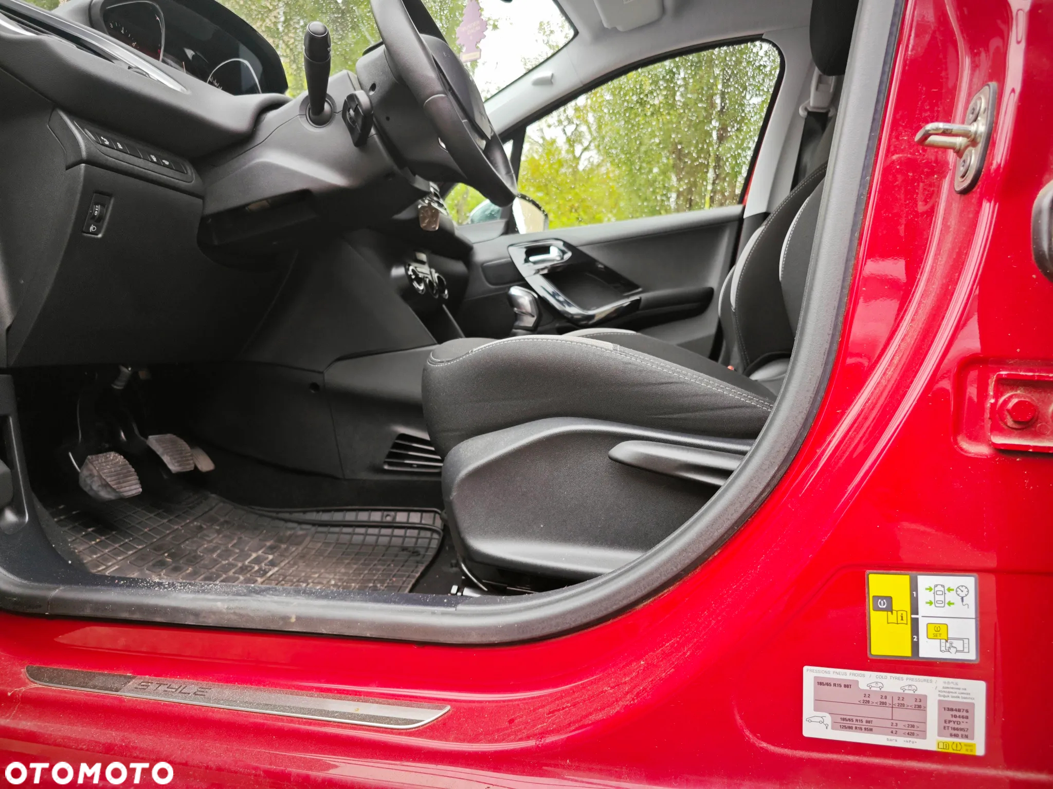 Peugeot 208 1.2 VTi Style - 12
