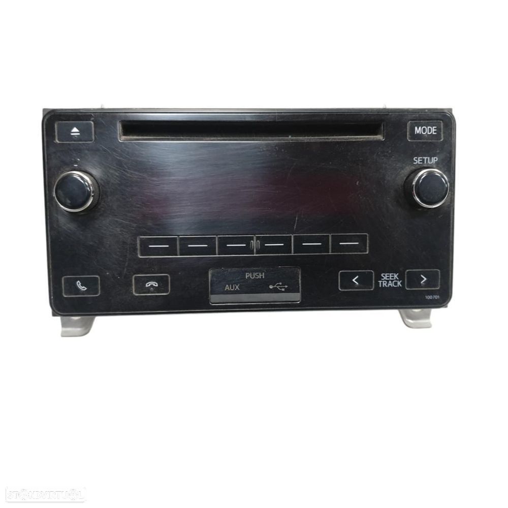 SISTEMA DE ÁUDIO RÁDIO CD TOYOTA LAND CRUISER J15 - 1