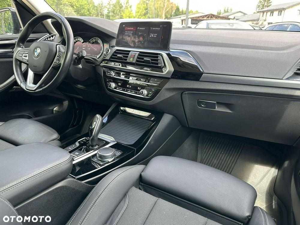 BMW X3 xDrive20d xLine - 24