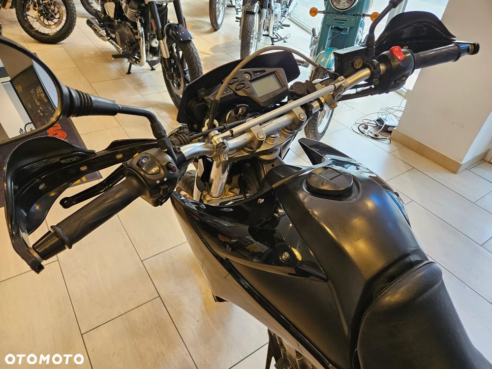 Yamaha XT - 8