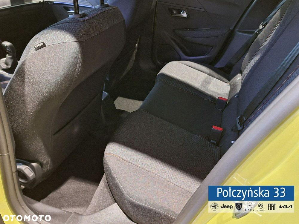 Peugeot 208 - 11