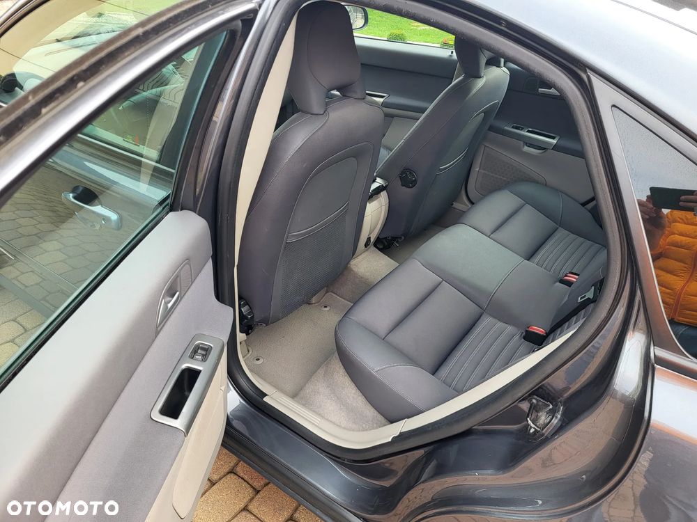 Volvo S40 2.0D Momentum - 13