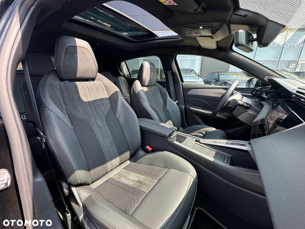 Peugeot 308 1.2 mHEV GT Exclusive S&S e-DCS6 - 22