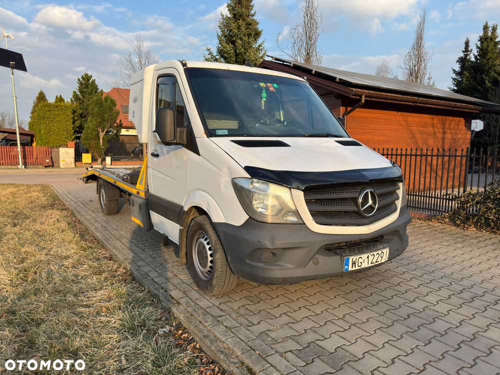 Mercedes-Benz Sprinter 319 - 8