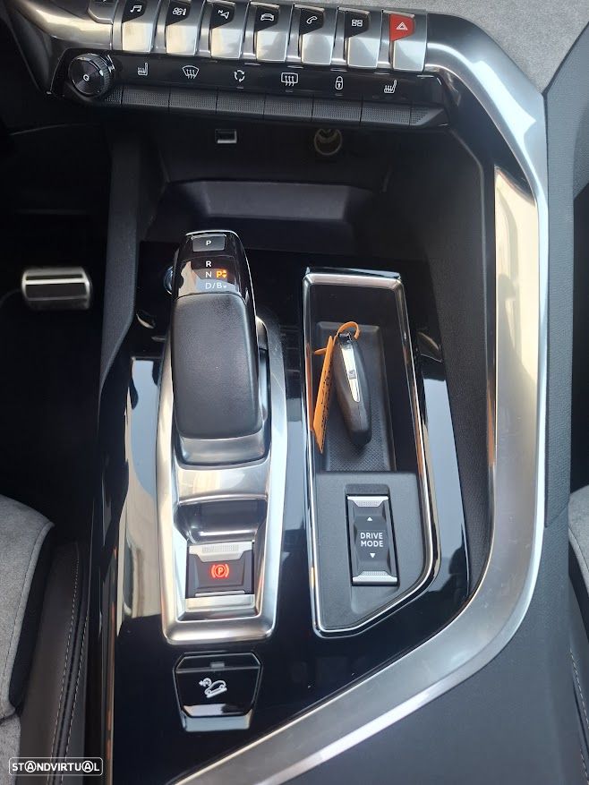 Peugeot 3008 1.6 Hybrid4 GT Pack e-EAT8 - 12