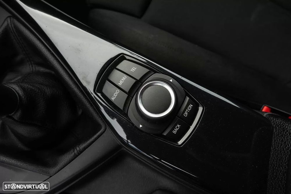 BMW 116 d Line Sport - 13