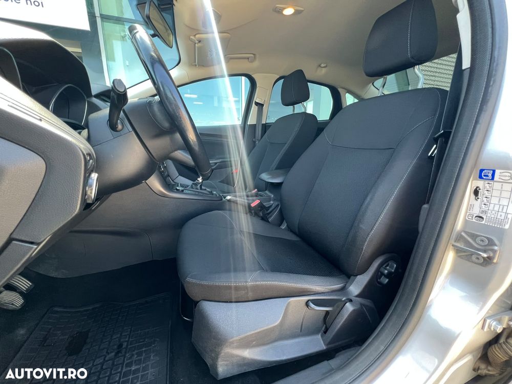 Ford Focus 1.0 EcoBoost Connected - 11