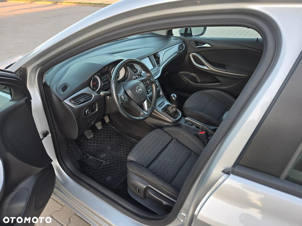 Opel Astra - 9